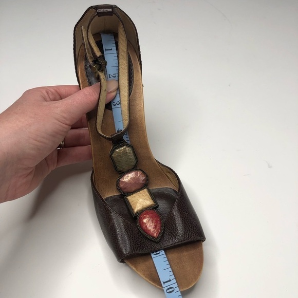 NEW Frye Dolly Leather Jewel Gem Stone T-Strap Boho Chunky Wooden Heels Shoes - Picture 15 of 16